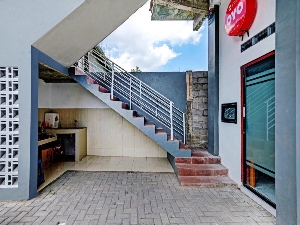 Oyo 90325 Pondok Dnayu Syariah Jarakan Экстерьер фото