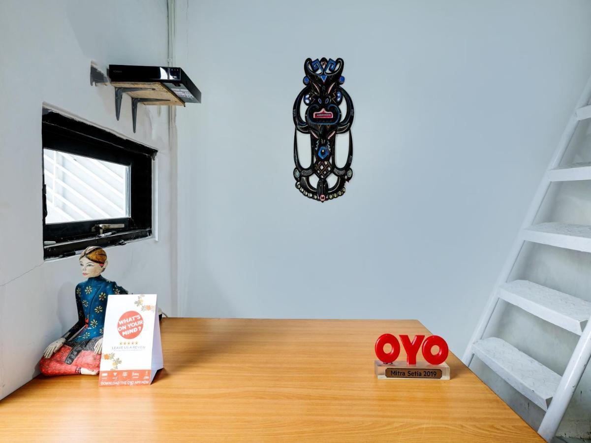 Oyo 90325 Pondok Dnayu Syariah Jarakan Экстерьер фото